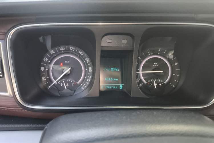 Used Buick GL8 2017 25S Luxury Version China V Standard Instrument Cluster