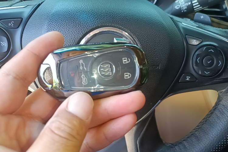 Used Buick GL8 2017 ES 28T Flagship Model China V Standard Interior 1