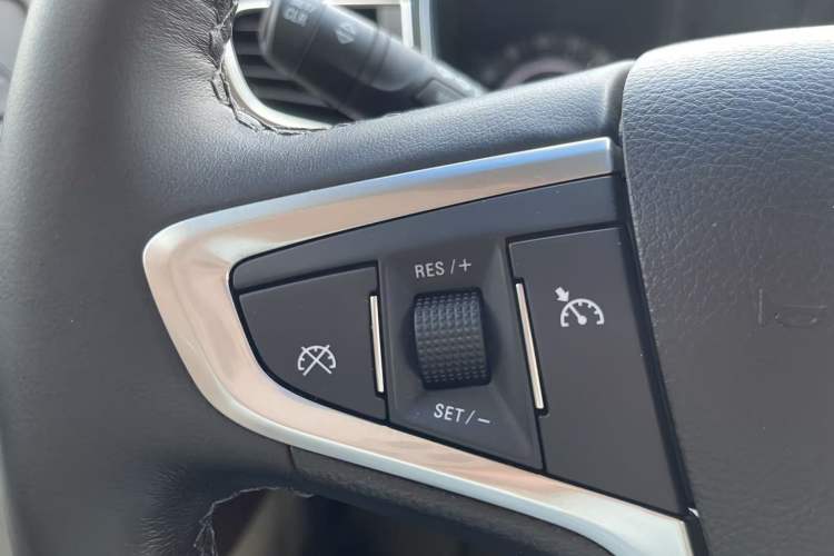Used Buick GL8 2017 25S Prestige Version China V Standard Interior 1