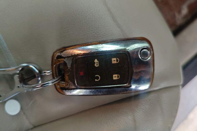 Used Buick GL8 2017 25S Luxury Version China V Standard Interior 1