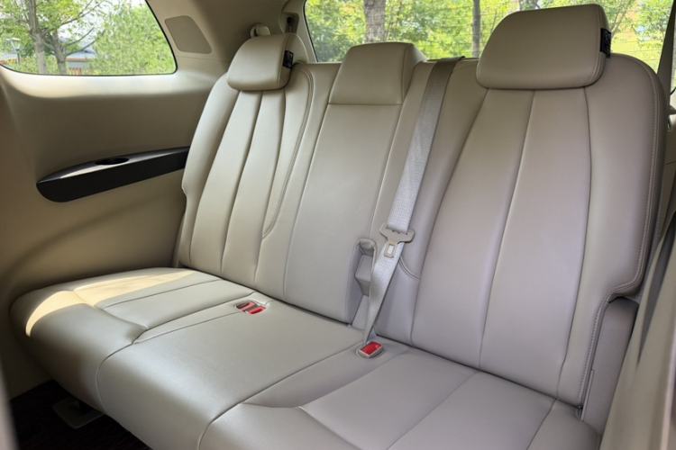 Used Buick GL8 2017 25S Prestige Version China V Standard Interior 10