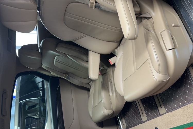 Used Buick GL8 2017 ES 28T Premium Version China V Standard Interior 2