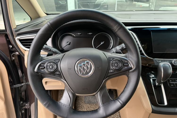 Used Buick GL8 2017 ES 28T Flagship Model China V Standard Interior 2