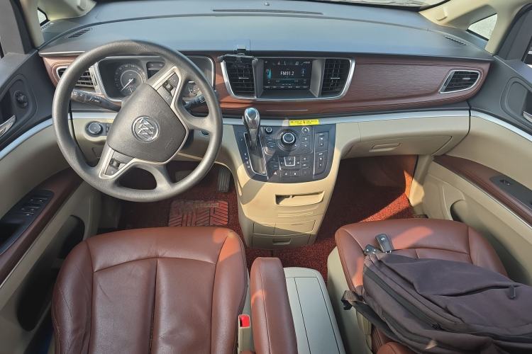 Used Buick GL8 2017 25S Comfort Version China V Standard Interior 2