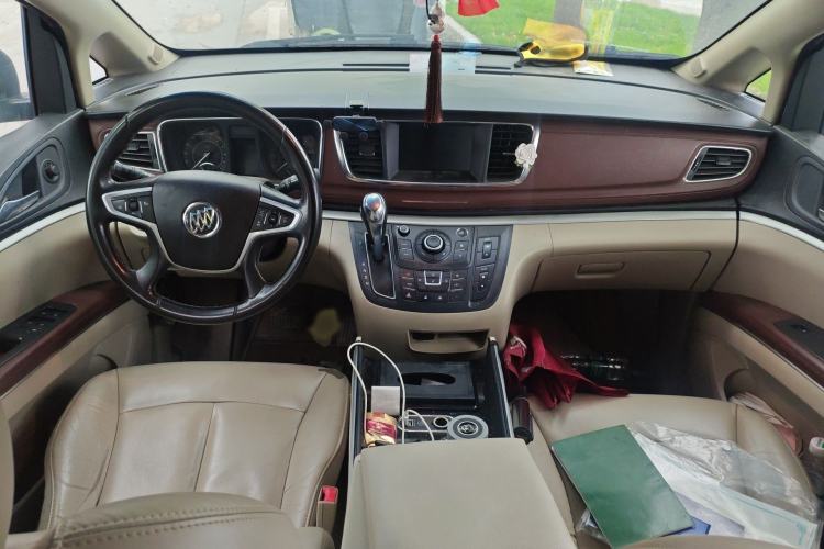Used Buick GL8 2017 25S Luxury Version China V Standard Interior 2