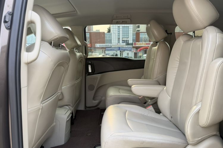 Used Buick GL8 2017 25S Luxury Version China V Standard Interior 3
