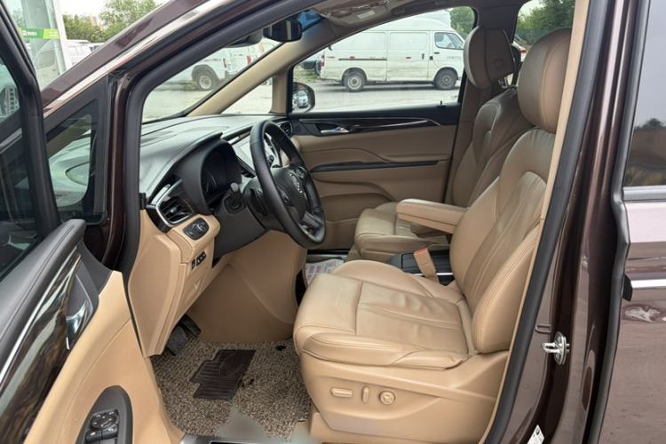 Used Buick GL8 2017 ES 28T Flagship Model China V Standard Interior 3