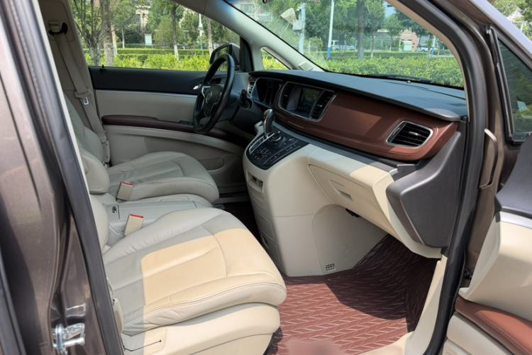 Used Buick GL8 2017 25S Prestige Version China V Standard Interior 4