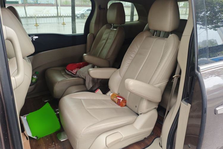 Used Buick GL8 2017 25S Luxury Version China V Standard Interior 4