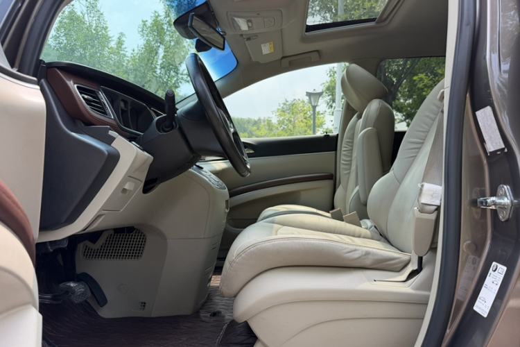 Used Buick GL8 2017 25S Prestige Version China V Standard Interior 6