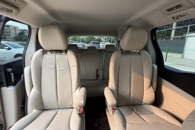 Used Buick GL8 2017 25S Luxury Version China V Standard Interior 6