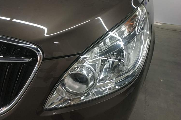 Used Buick GL8 2017 25S Prestige Version China V Standard Left Front Headlight