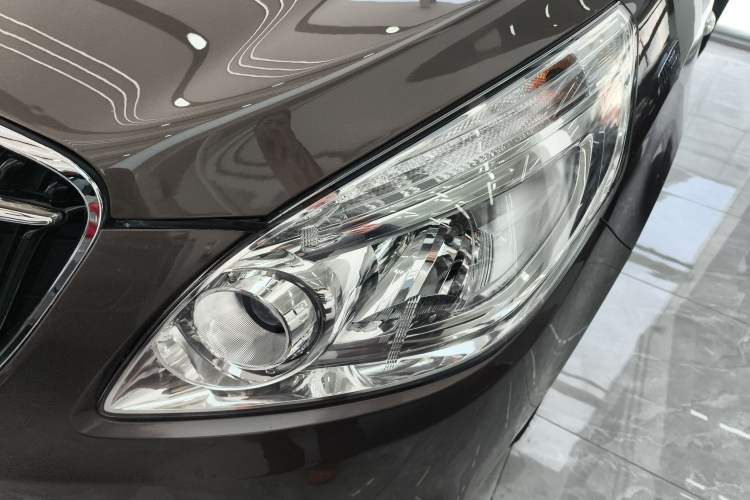 Used Buick GL8 2017 25S Comfort Version China V Standard Left Front Headlight