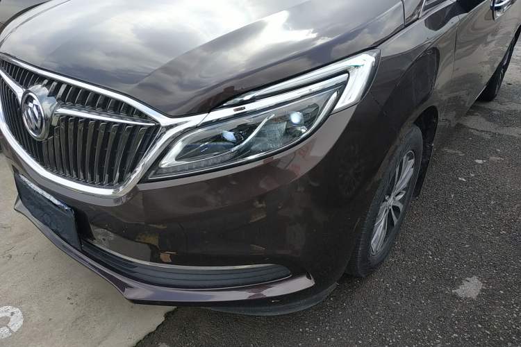 Used Buick GL8 2017 ES 28T Luxury Model China V Standard Left Front Headlight