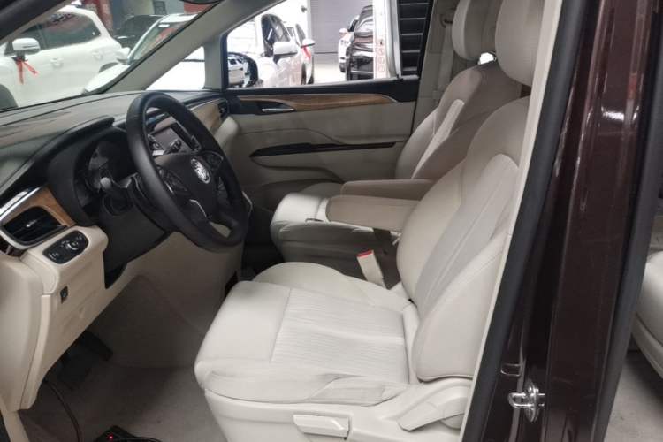 Used Buick GL8 2017 ES 28T Comfort Model China V Standard Left Front Seat