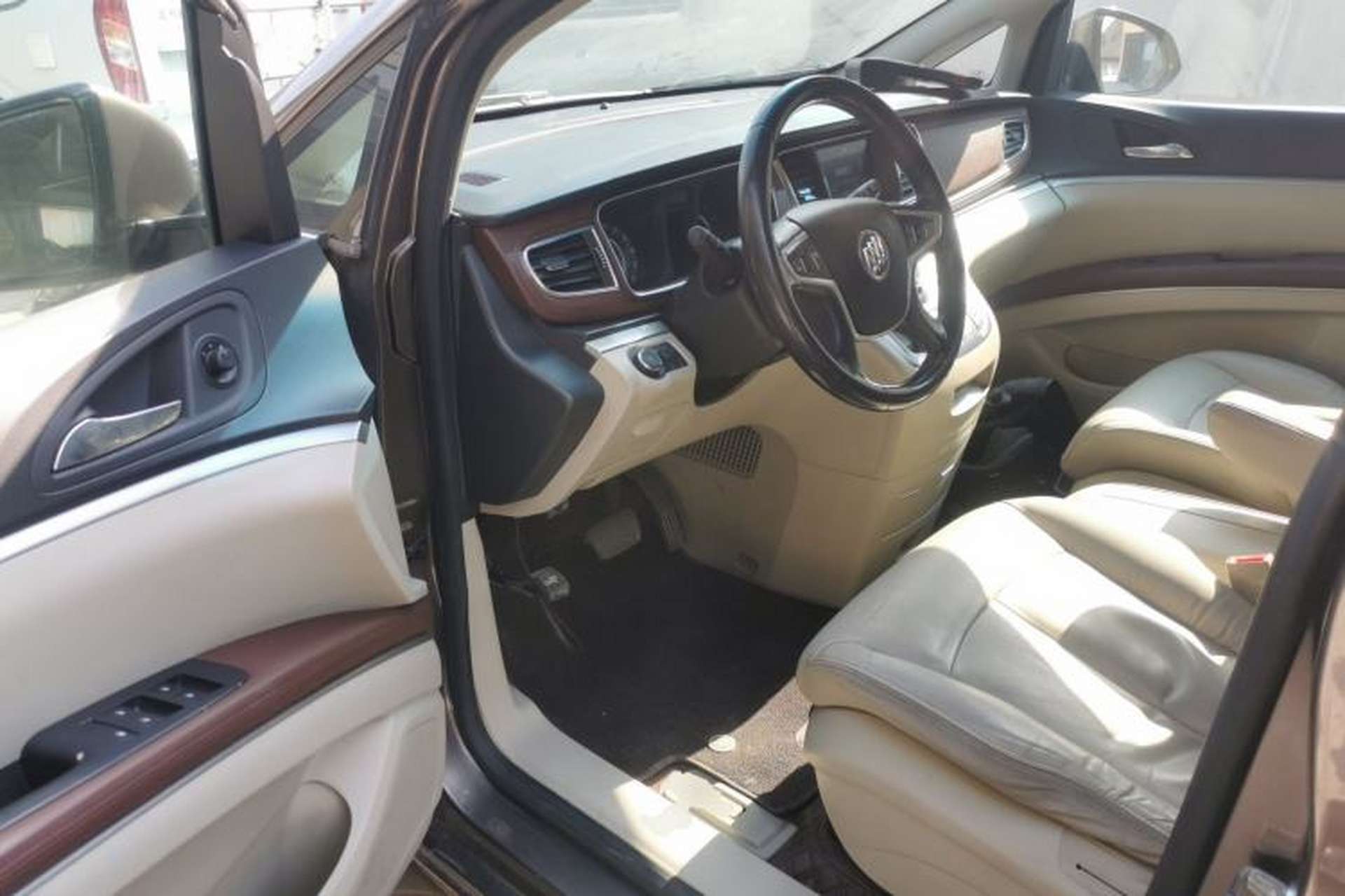 Used Buick GL8 2017 25S Luxury Version China V Standard Left Front Seat