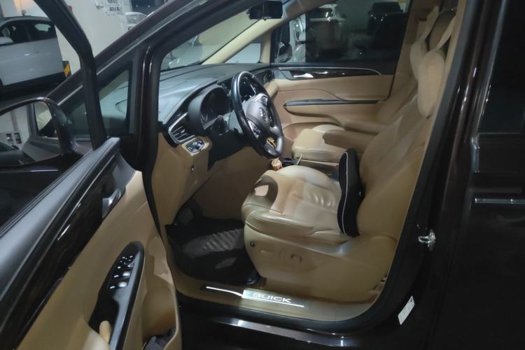 Used Buick GL8 2017 ES 28T Luxury Model China V Standard Left Front Seat