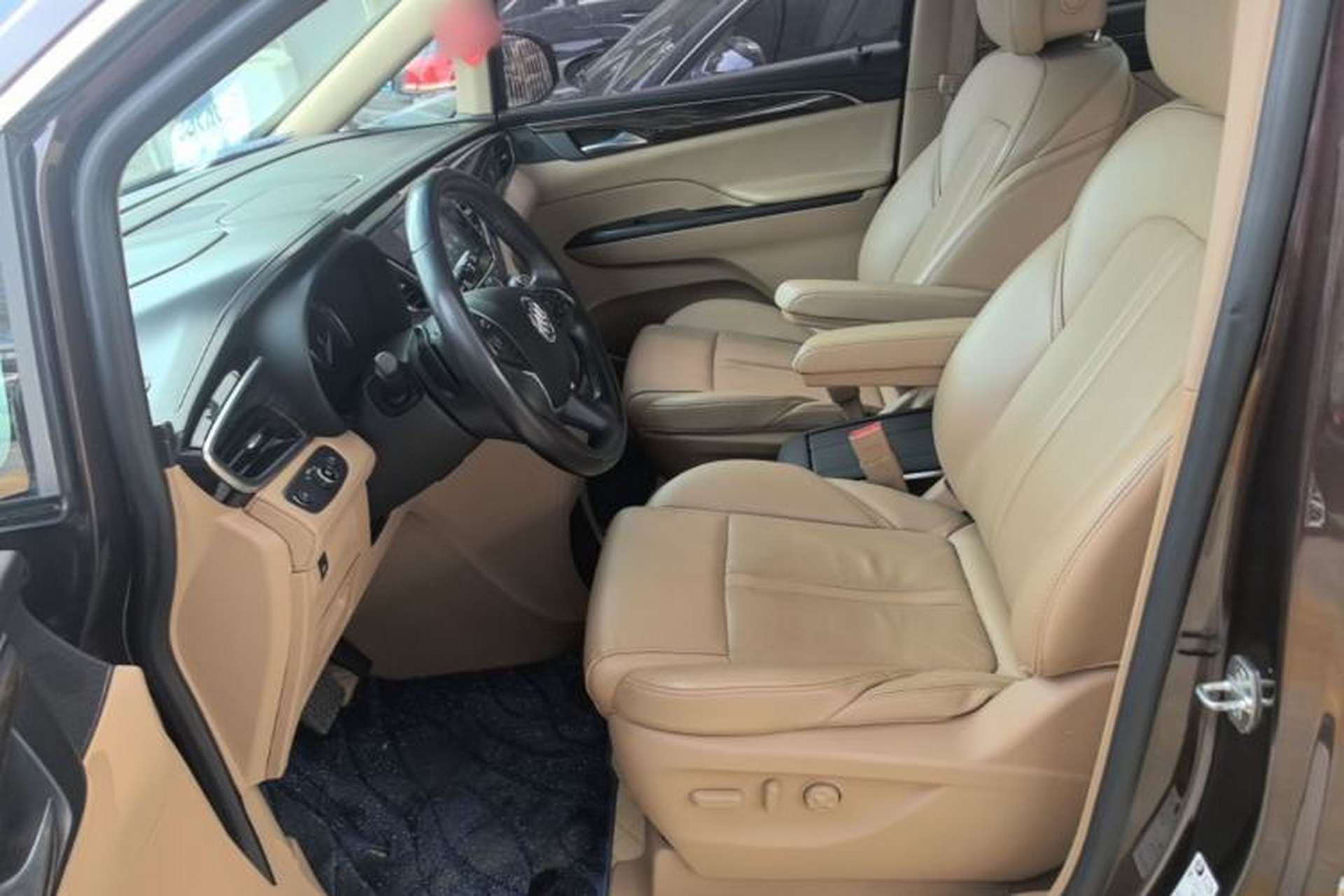 Used Buick GL8 2017 ES 28T Luxury Model China V Standard Left Front Seat