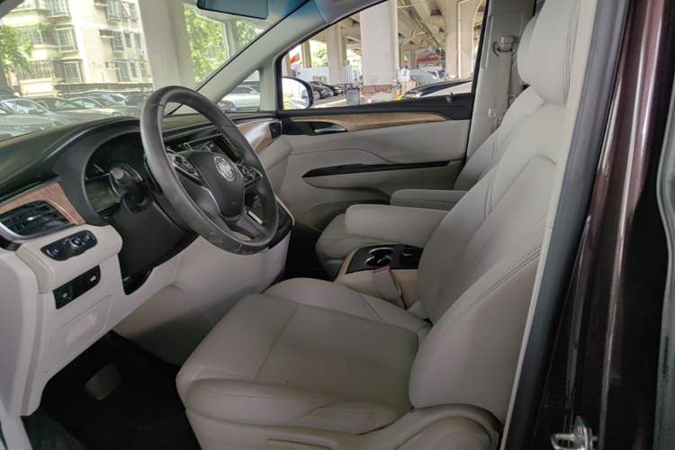 Used Buick GL8 2017 ES 28T Comfort Model China V Standard Left Front Seat