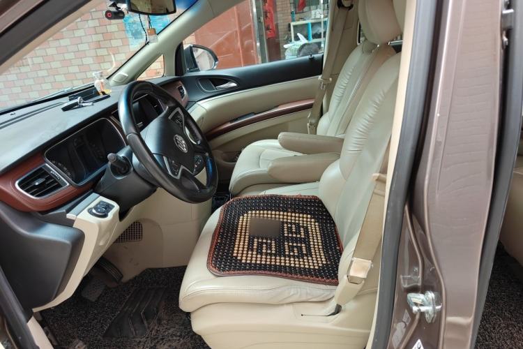 Used Buick GL8 2017 25S Luxury Version China V Standard Left Front Seat
