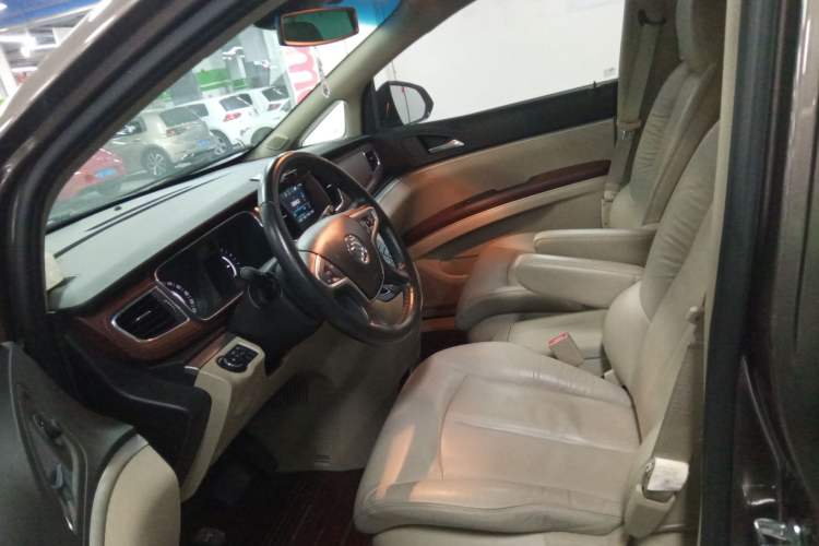 Used Buick GL8 2017 25S Luxury Version China V Standard Left Front Seat