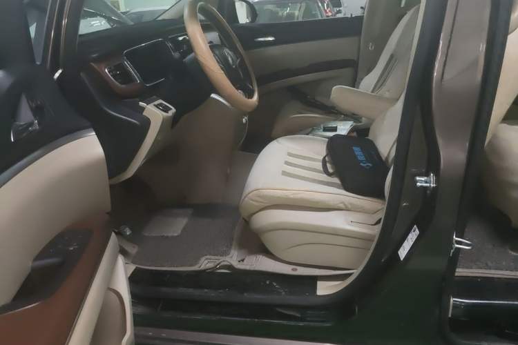 Used Buick GL8 2017 25S Comfort Version China V Standard Left Front Seat