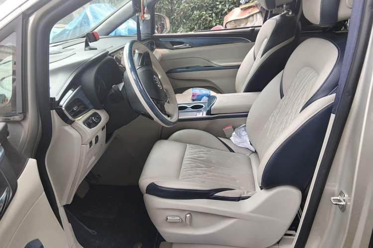 Used Buick GL8 2017 ES 28T Comfort Model China V Standard Left Front Seat
