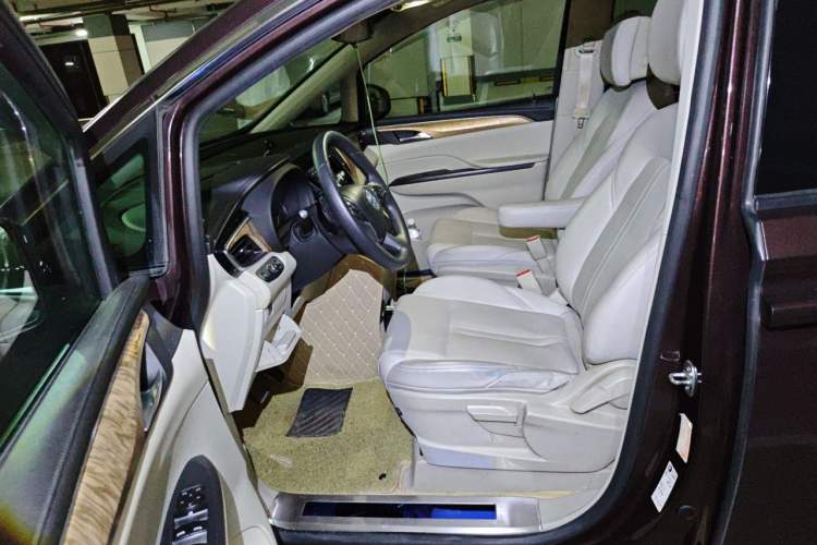 Used Buick GL8 2017 ES 28T Comfort Model China V Standard Left Front Seat