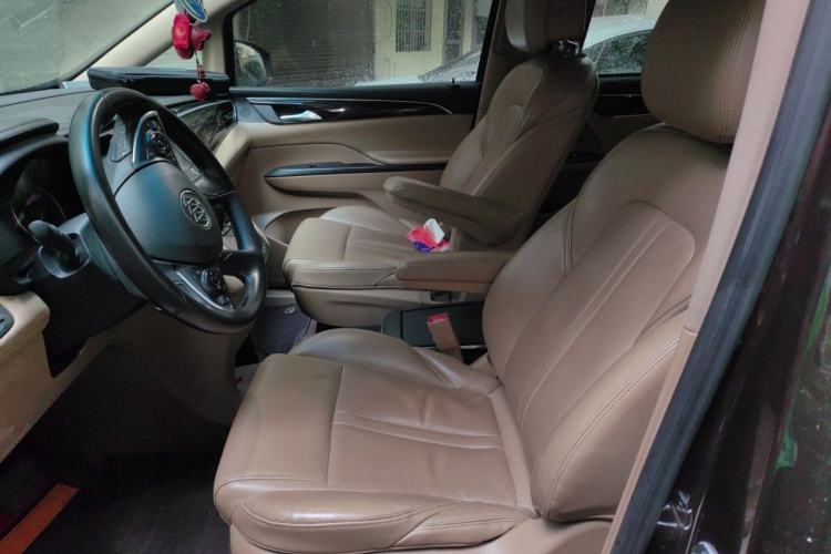Used Buick GL8 2017 ES 28T Luxury Model China V Standard Left Front Seat
