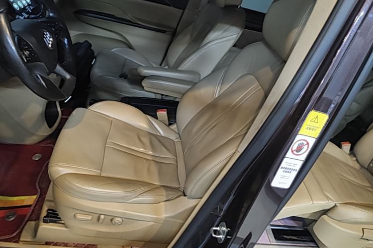Used Buick GL8 2017 ES 28T Flagship Model China V Standard Left Front Seat