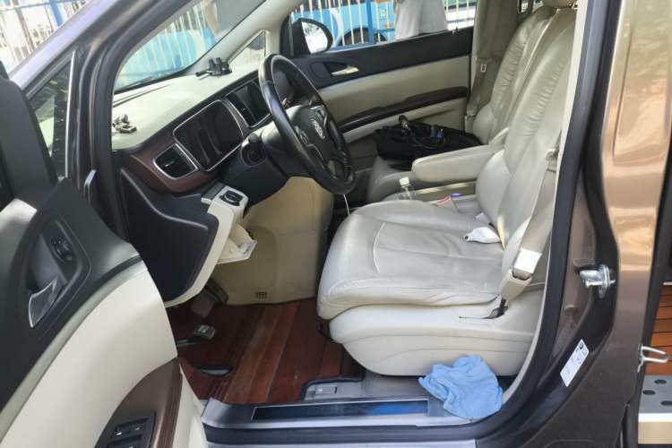 Used Buick GL8 2017 25S Luxury Version China V Standard Left Front Seat