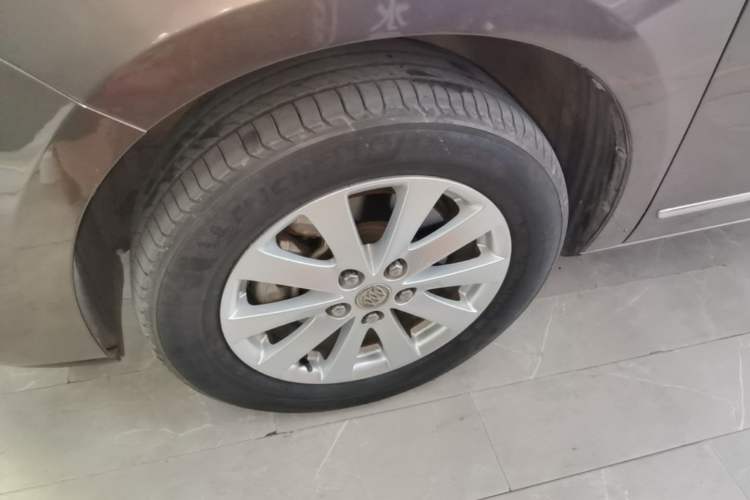 Used Buick GL8 2017 25S Prestige Version China V Standard Left Front Wheel Hub