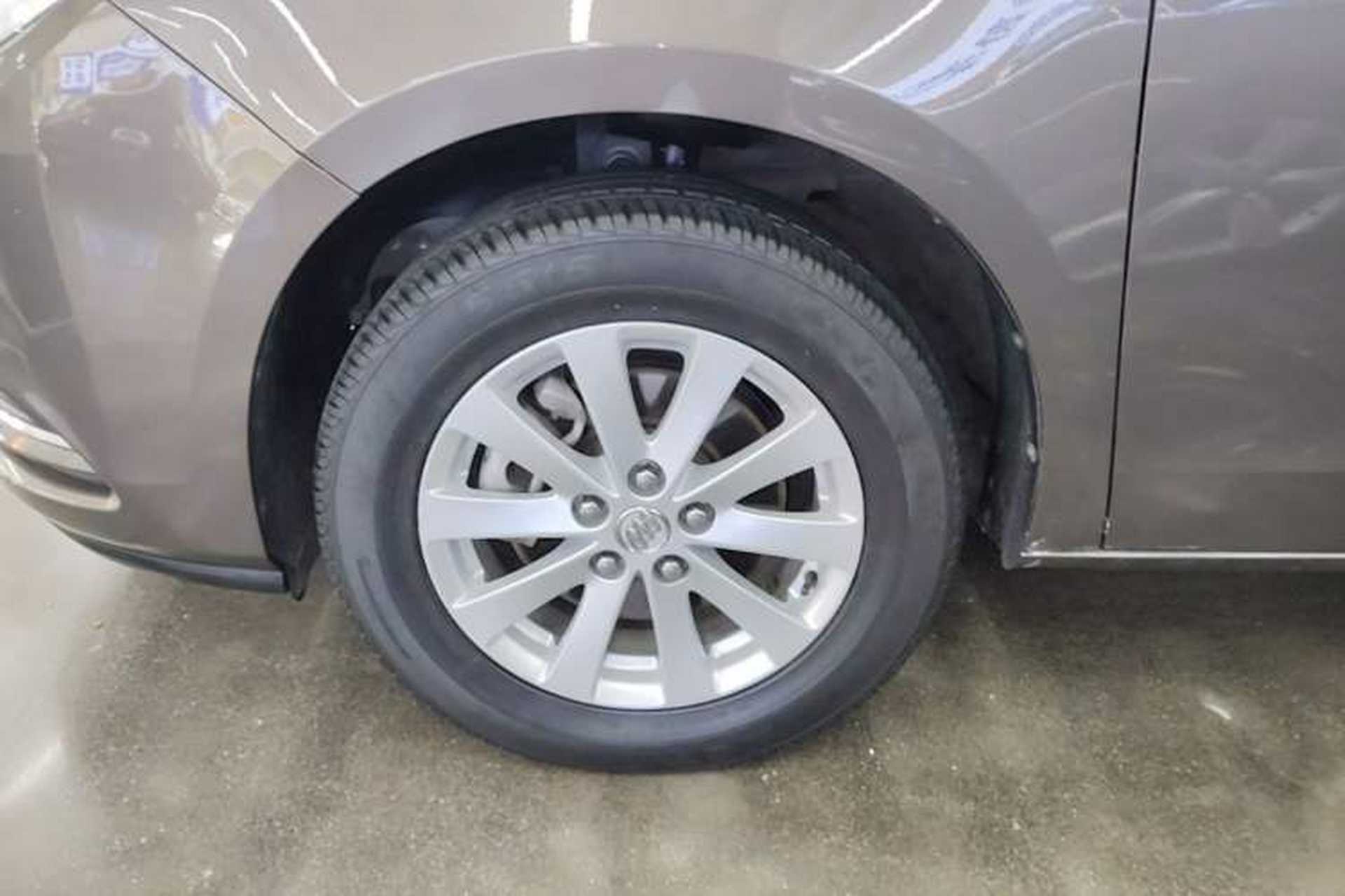 Used Buick GL8 2017 25S Comfort Version China V Standard Left Front Wheel Hub