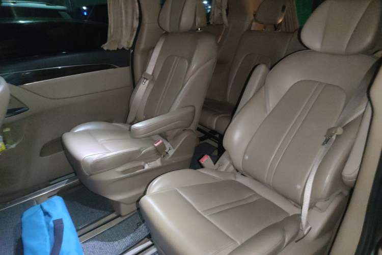 Used Buick GL8 2017 ES 28T Premium Version China V Standard Left Rear Seat