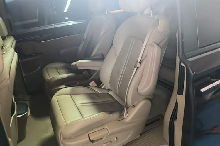 Used Buick GL8 2017 ES 28T Luxury Model China V Standard Left Rear Seat