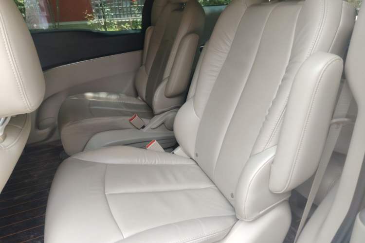 Used Buick GL8 2017 25S Luxury Version China V Standard Left Rear Seat
