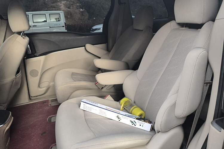 Used Buick GL8 2017 25S Comfort Version China V Standard Left Rear Seat