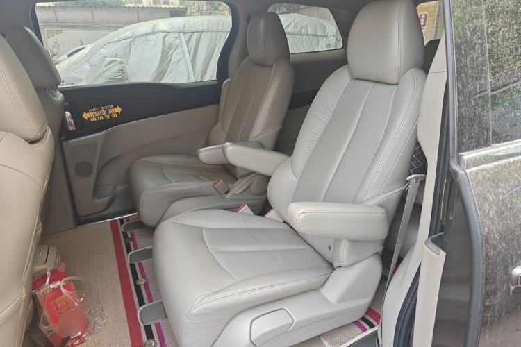 Used Buick GL8 2017 25S Luxury Version China V Standard Left Rear Seat
