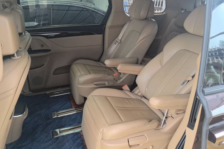Used Buick GL8 2017 ES 28T Luxury Model China V Standard Left Rear Seat