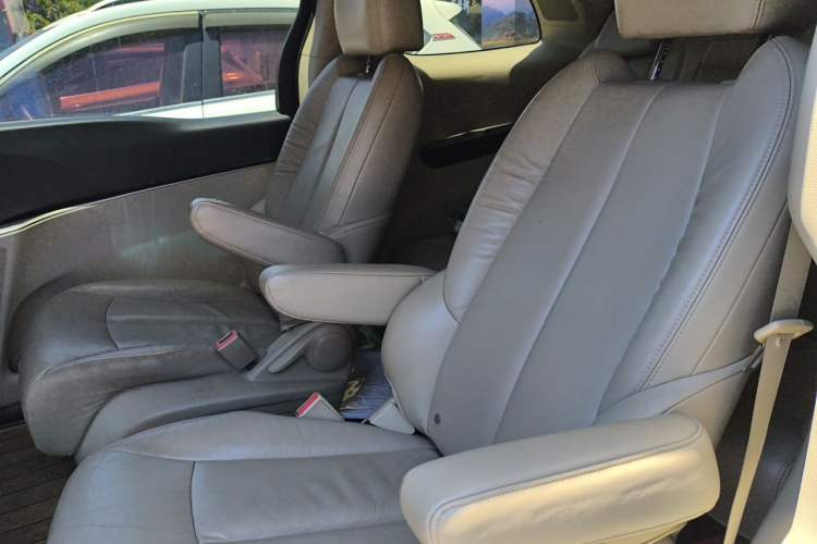 Used Buick GL8 2017 25S Prestige Version China V Standard Left Rear Seat