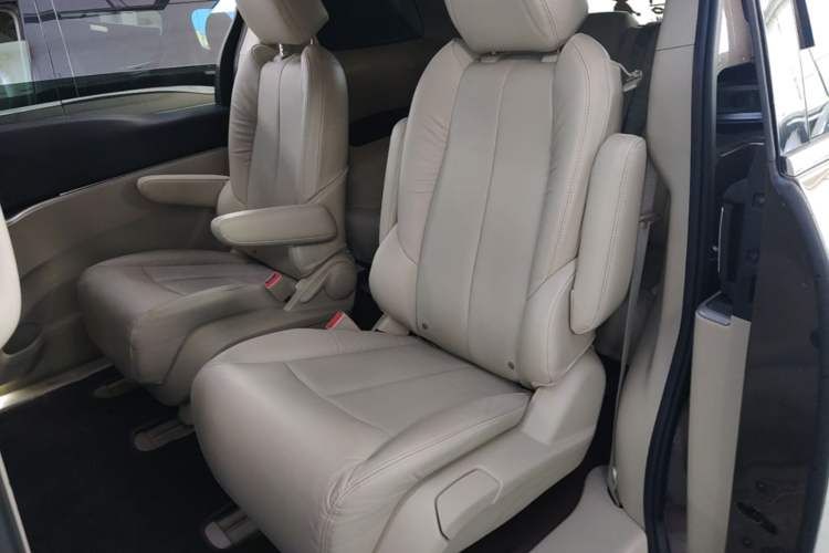 Used Buick GL8 2017 25S Prestige Version China V Standard Left Rear Seat