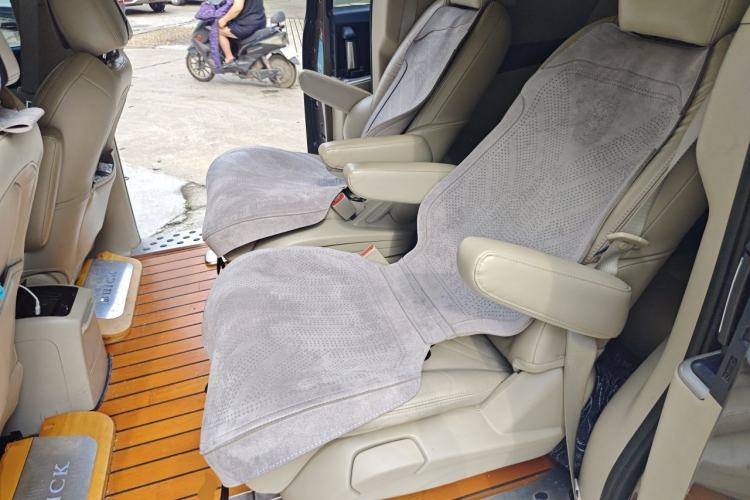 Used Buick GL8 2017 25S Luxury Version China V Standard Left Rear Seat