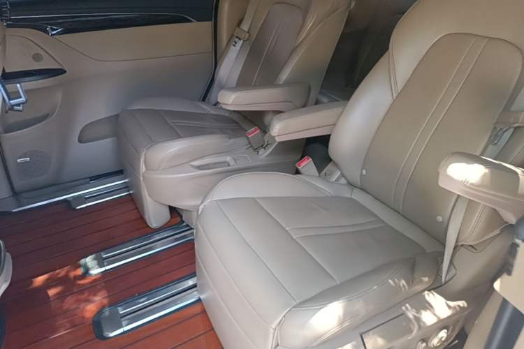 Used Buick GL8 2017 ES 28T Flagship Model China V Standard Left Rear Seat
