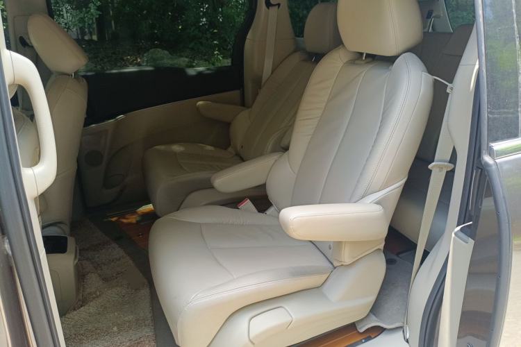 Used Buick GL8 2017 25S Luxury Version China V Standard Left Rear Seat