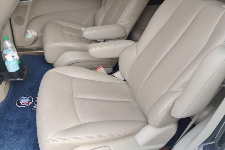 Used Buick GL8 2017 25S Luxury Version China V Standard Left Rear Seat