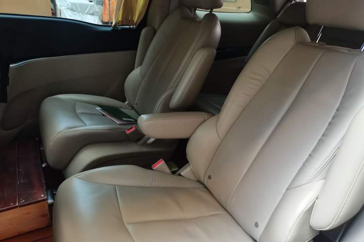 Used Buick GL8 2017 25S Luxury Version China V Standard Left Rear Seat