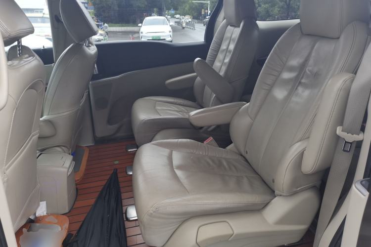 Used Buick GL8 2017 25S Luxury Version China V Standard Left Rear Seat