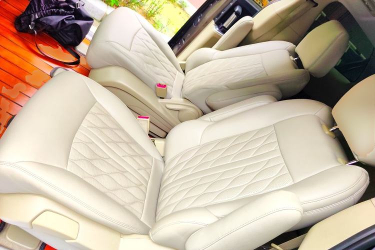Used Buick GL8 2017 25S Comfort Version China V Standard Left Rear Seat