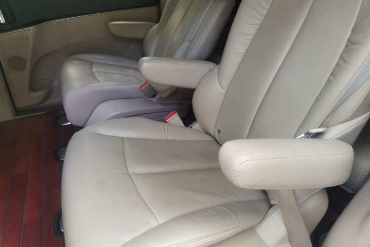 Used Buick GL8 2017 25S Luxury Version China V Standard Left Rear Seat
