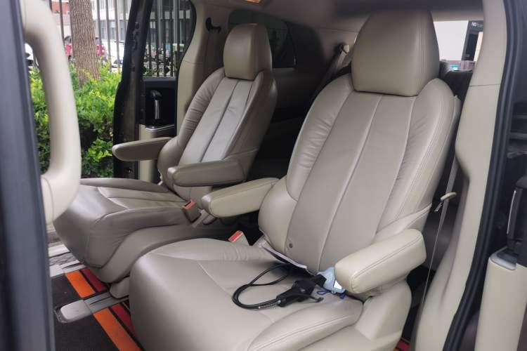 Used Buick GL8 2017 25S Prestige Version China V Standard Left Rear Seat